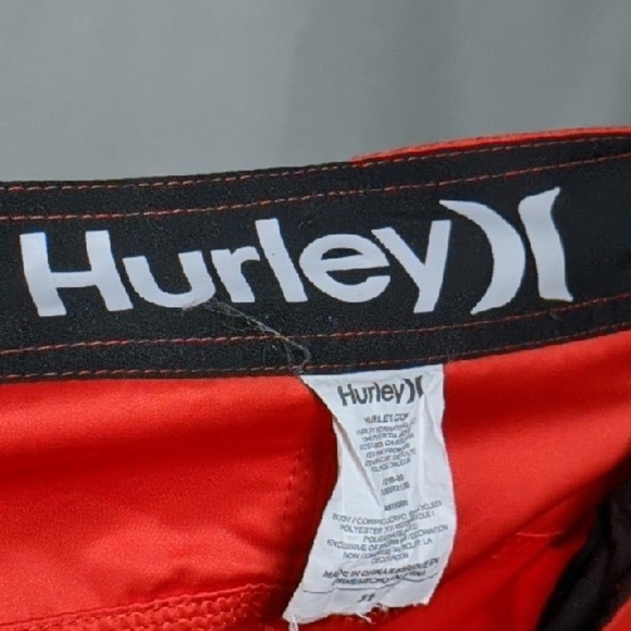 Hurley - Picture 8 of 8